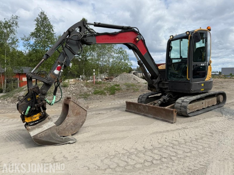 2015 Volvo ECR58D BELTEGRAVER ROTORTILT 2 SKUFFER SERVICEHISTORIKK. - Экскаватор: фото 1 2015 Volvo ECR58D BELTEGRAVER ROTORTILT 2 SKUFFER SERVICEHISTORIKK. - Экскаватор: фото 1