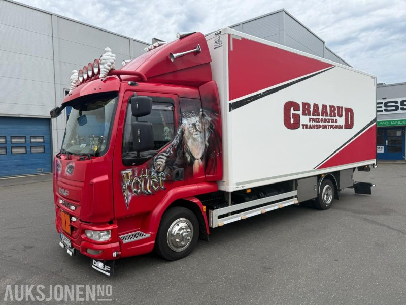 2016 DAF LF SKAPBIL - 15 PALLER - SERVICEHISTORIKK - 1 SJÅFØR - RYGGEKAMERA. - Грузовик с закрытым кузовом: фото 1 2016 DAF LF SKAPBIL - 15 PALLER - SERVICEHISTORIKK - 1 SJÅFØR - RYGGEKAMERA. - Грузовик с закрытым кузовом: фото 1