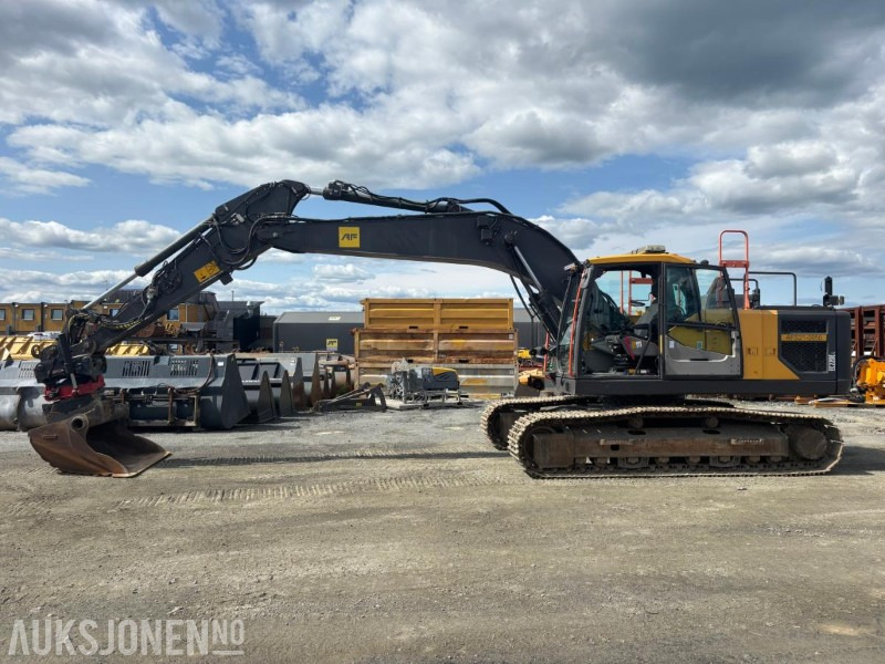 2016 Volvo EC220EL gravemaskin - Экскаватор: фото 1 2016 Volvo EC220EL gravemaskin - Экскаватор: фото 1