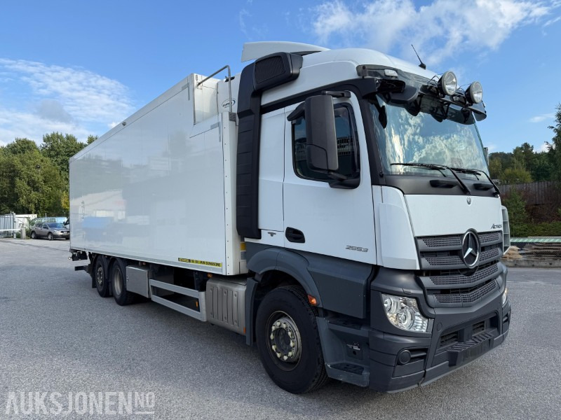 2018 Mercedes-Benz ACTROS 2553, Multiratt, Webasto, baklem, Kjøleaggregat, ekstralys, VBG-hengerfeste - Грузовик с закрытым кузовом: фото 3 2018 Mercedes-Benz ACTROS 2553, Multiratt, Webasto, baklem, Kjøleaggregat, ekstralys, VBG-hengerfeste - Грузовик с закрытым кузовом: фото 3
