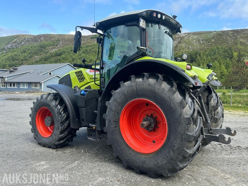 2022 Claas Axion 870 - 4x4 – Kløtsjfritt vendegir - GPS klar - Ryggekamera - 2 Sett dekk - 2261 Timer - Трактор: фото 3 2022 Claas Axion 870 - 4x4 – Kløtsjfritt vendegir - GPS klar - Ryggekamera - 2 Sett dekk - 2261 Timer - Трактор: фото 3