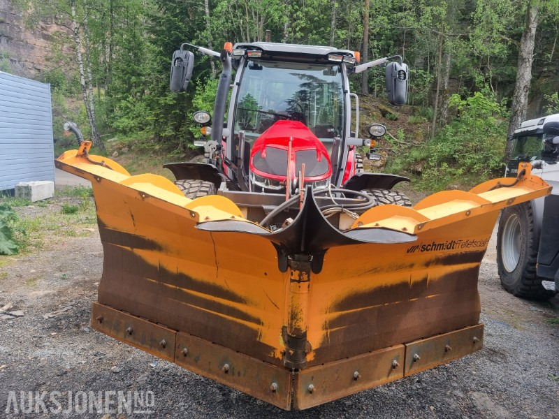 2022 Massey Ferguson 5S.145 traktor med Strøkasse og V-plog - Трактор: фото 5 2022 Massey Ferguson 5S.145 traktor med Strøkasse og V-plog - Трактор: фото 5