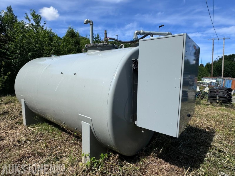 2022 Veratank 10.000 Liter - Dieseltank - Ståltank med dobbelvegg - HDM 80 eco Box - Piusi slangetrommel 10 m slange - OCIO Overfyllingsvern - Строительное оборудование: фото 2 2022 Veratank 10.000 Liter - Dieseltank - Ståltank med dobbelvegg - HDM 80 eco Box - Piusi slangetrommel 10 m slange - OCIO Overfyllingsvern - Строительное оборудование: фото 2