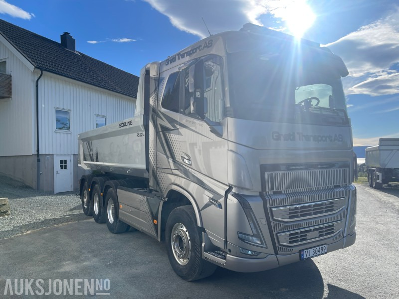 2022 Volvo FH16 750 8x4 Tridem – Gullavtale, Én Eier, EU-godkjent til 15.05.2026 - Самосвал: фото 3 2022 Volvo FH16 750 8x4 Tridem – Gullavtale, Én Eier, EU-godkjent til 15.05.2026 - Самосвал: фото 3