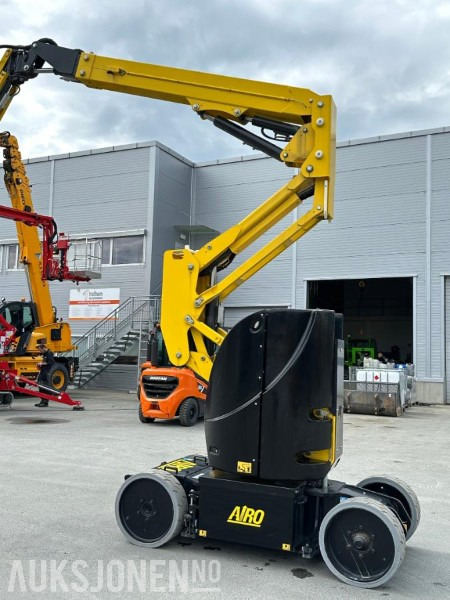 2023 AIRO A12 JE, elektrisk bomlift - Roterende Jibb - Arbeidshøyde 12,1 m. - Leveres med ny årskontroll! - Подъёмник: фото 3 2023 AIRO A12 JE, elektrisk bomlift - Roterende Jibb - Arbeidshøyde 12,1 m. - Leveres med ny årskontroll! - Подъёмник: фото 3