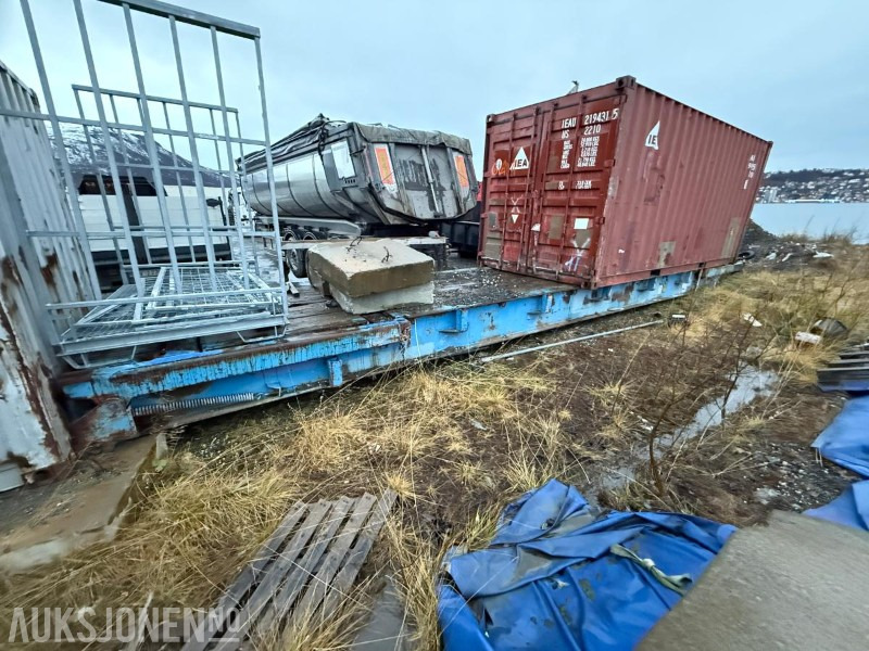 40 Fots flak til sidelaster - med støttelabber - Кузов платформа: фото 1 40 Fots flak til sidelaster - med støttelabber - Кузов платформа: фото 1