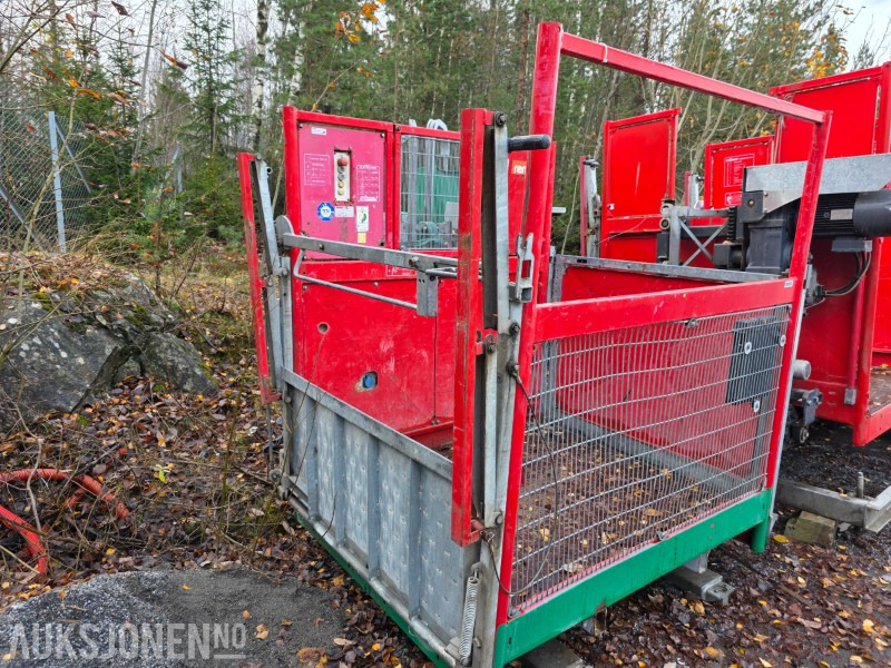 Bøcker byggeplassheiser 5 stk inklusive master og fester - Строительное оборудование: фото 2 Bøcker byggeplassheiser 5 stk inklusive master og fester - Строительное оборудование: фото 2