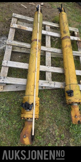 Komatsu 210 sylindere - Экскаватор: фото 2 Komatsu 210 sylindere - Экскаватор: фото 2