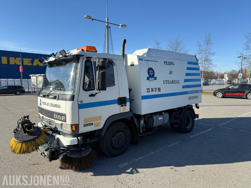 1997 DAF 45 180 TI feiebil, tilhengerfeste, nytt sug, kamera, ekstralys - Коммунальная/ Специальная техника: фото 1 1997 DAF 45 180 TI feiebil, tilhengerfeste, nytt sug, kamera, ekstralys - Коммунальная/ Специальная техника: фото 1