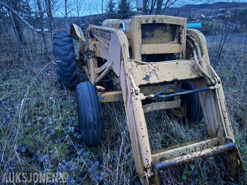 Massey Ferguson 3.165 m/laster - Трактор: фото 3 Massey Ferguson 3.165 m/laster - Трактор: фото 3