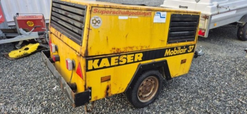 1994 Kaeser M37 - Навесное оборудование для Строительной техники: фото 1 1994 Kaeser M37 - Навесное оборудование для Строительной техники: фото 1