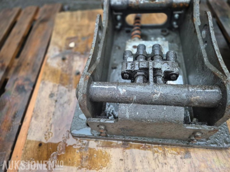 2022 OilQuick OQ60-4R, hurtigfeste-adapter - Навесное оборудование для Строительной техники: фото 5 2022 OilQuick OQ60-4R, hurtigfeste-adapter - Навесное оборудование для Строительной техники: фото 5