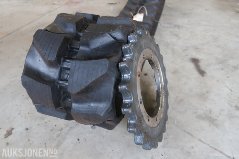 Volvo - Nytt gummibelte og sprocket hjul til Volvo EC18 minigraver - Навесное оборудование для Строительной техники: фото 1 Volvo - Nytt gummibelte og sprocket hjul til Volvo EC18 minigraver - Навесное оборудование для Строительной техники: фото 1
