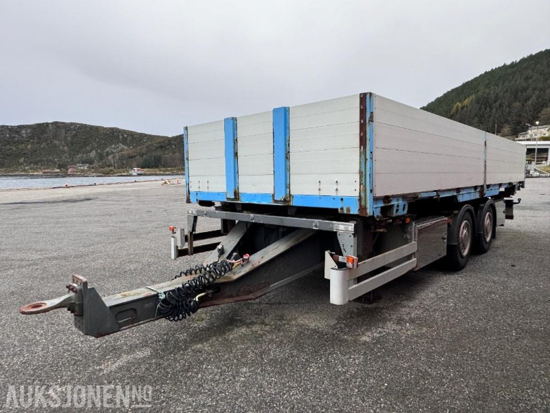 2002 Goebel & Sohn Containerchassi / Boggi kjerre med Køgel 745 Vekselflak med aluminiumskarmer - Прицеп: фото 1 2002 Goebel & Sohn Containerchassi / Boggi kjerre med Køgel 745 Vekselflak med aluminiumskarmer - Прицеп: фото 1
