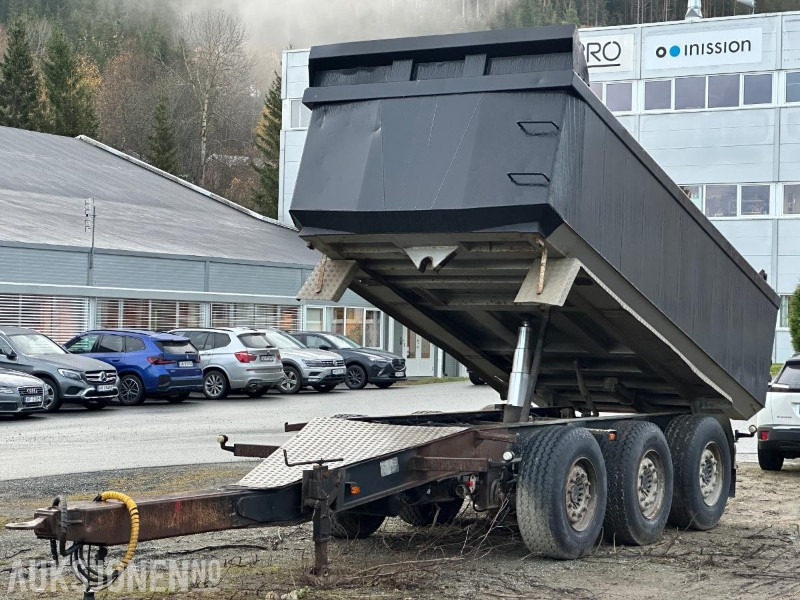 2005 Maur Bilpåbygg tippkjerre / trippelkjerre - Прицеп: фото 1 2005 Maur Bilpåbygg tippkjerre / trippelkjerre - Прицеп: фото 1