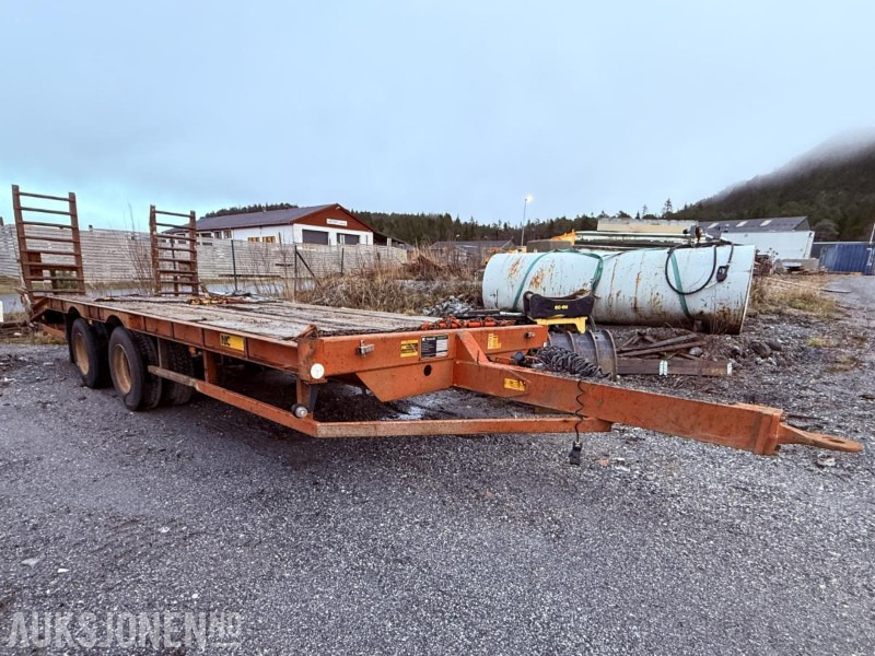 2007 NC Trailers BT-18 Maskinhenger - 2 aksler - Прицеп: фото 3 2007 NC Trailers BT-18 Maskinhenger - 2 aksler - Прицеп: фото 3
