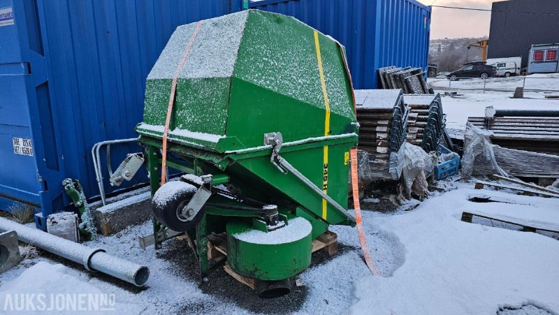 Сельскохозяйственная техника 2013 John Deere MCS 345 H oppsamler til plentraktor: фото 1