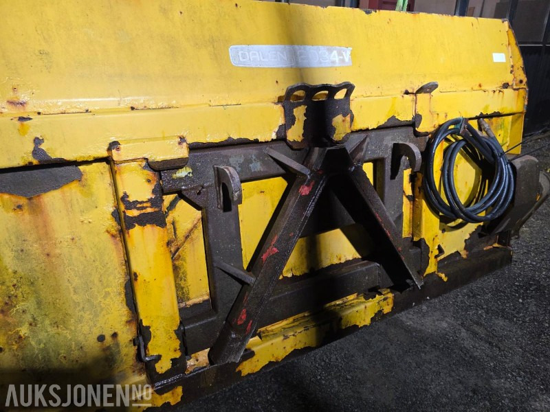 Dalen strøkasse 2034 W 1500 Liter - Сельскохозяйственная техника: фото 3 Dalen strøkasse 2034 W 1500 Liter - Сельскохозяйственная техника: фото 3