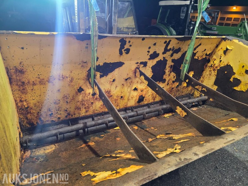 Dalen strøkasse 2034 W 1500 Liter - Сельскохозяйственная техника: фото 5 Dalen strøkasse 2034 W 1500 Liter - Сельскохозяйственная техника: фото 5