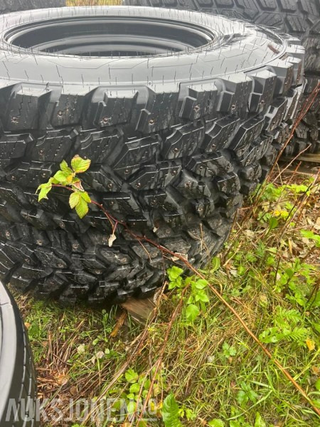 Hakkapelitta tri 540/80R38 og 440/80R28 - Сельскохозяйственная техника: фото 3 Hakkapelitta tri 540/80R38 og 440/80R28 - Сельскохозяйственная техника: фото 3