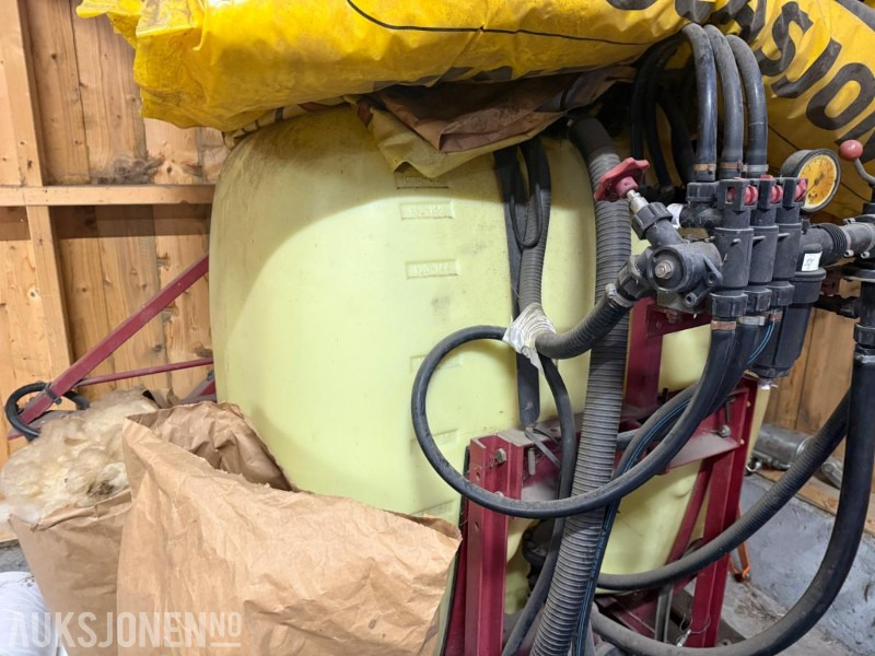 Hardi Åkersprøyte 600liter m/8meters bom - Сельскохозяйственная техника: фото 2 Hardi Åkersprøyte 600liter m/8meters bom - Сельскохозяйственная техника: фото 2