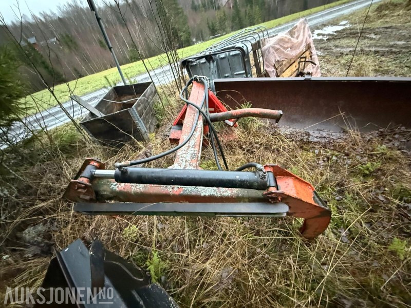 Tømmerklype med triangelfeste - Сельскохозяйственная техника: фото 3 Tømmerklype med triangelfeste - Сельскохозяйственная техника: фото 3