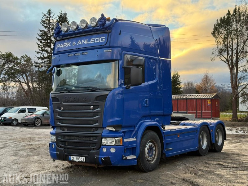 2015 Scania R-serie 6x4 Påkostet - Brøyterigget - Tipphydraulikk - Sprederhydraulikk - 675 643km - Тягач: фото 1 2015 Scania R-serie 6x4 Påkostet - Brøyterigget - Tipphydraulikk - Sprederhydraulikk - 675 643km - Тягач: фото 1