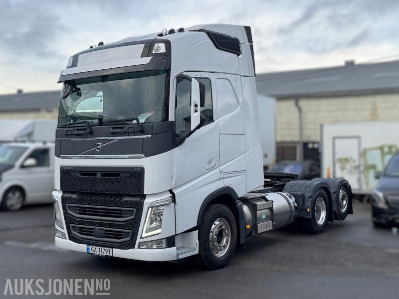 2018 Volvo FH460 LNG TREKKVOGN 6X2 EURO 6 ADAPTIV CRUISE HELLUFT I-SHIFT KAMERA - Тягач: фото 1 2018 Volvo FH460 LNG TREKKVOGN 6X2 EURO 6 ADAPTIV CRUISE HELLUFT I-SHIFT KAMERA - Тягач: фото 1