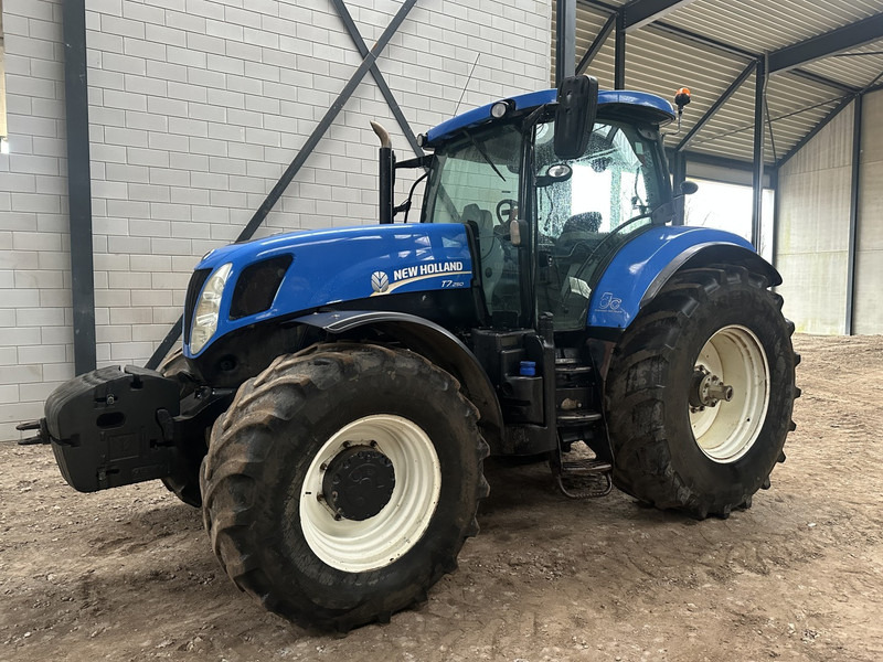 Трактор New Holland T7.250: фото 1