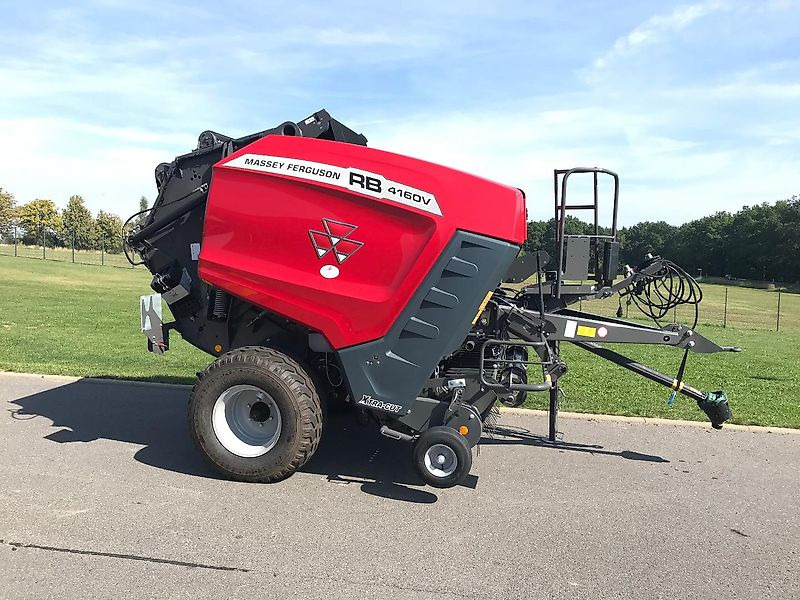 Massey Ferguson MF 4160 V Xtra / Lely - Пресс-подборщик рулонный: фото 1 Massey Ferguson MF 4160 V Xtra / Lely - Пресс-подборщик рулонный: фото 1