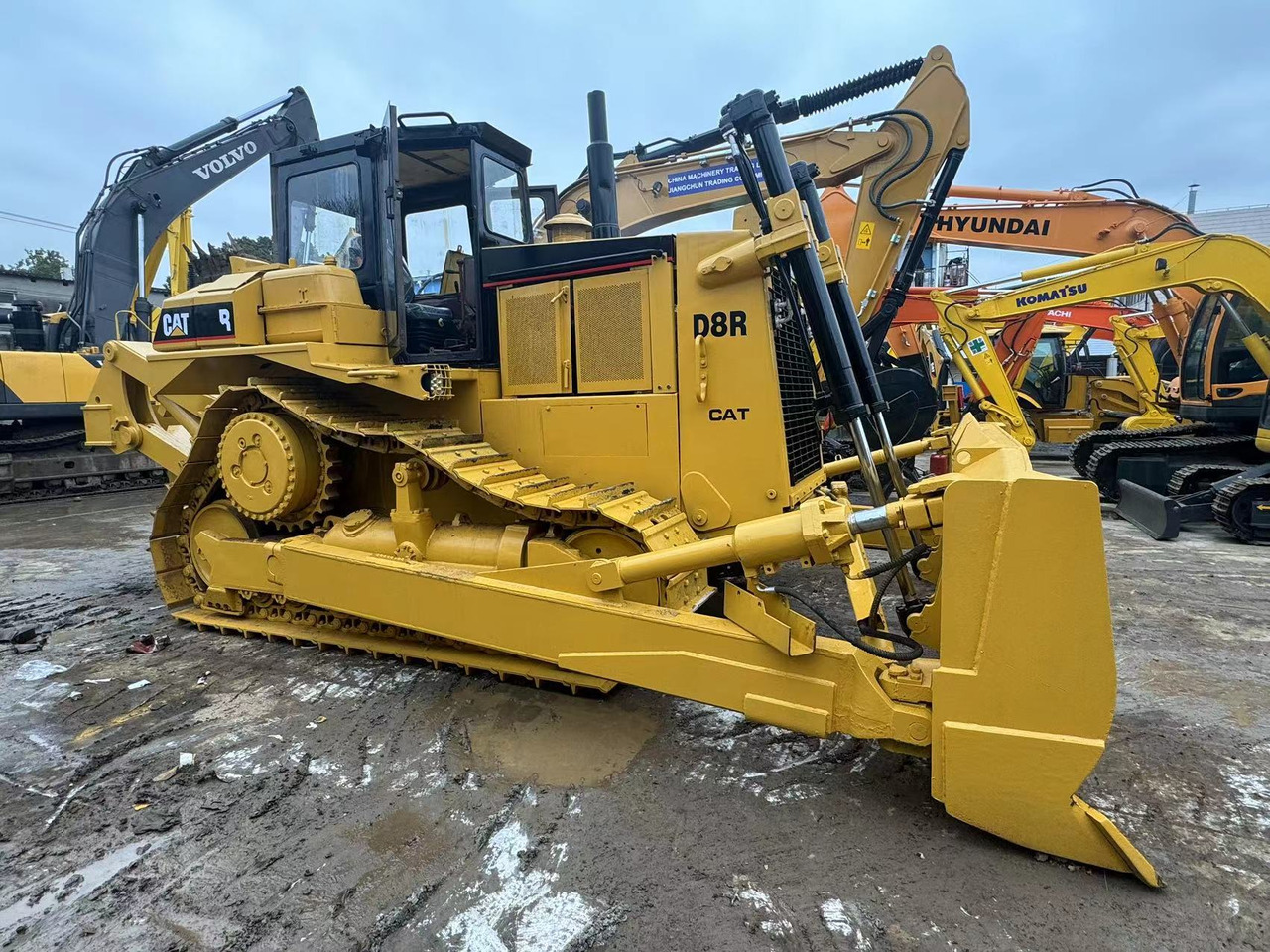 Caterpillar CAT D8R D8T D7H D7R D7G D7R D7E Used Bulldozer in Excellent Work Condition for Slae - Бульдозер: фото 4 Caterpillar CAT D8R D8T D7H D7R D7G D7R D7E Used Bulldozer in Excellent Work Condition for Slae - Бульдозер: фото 4