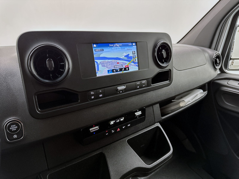 Mercedes-Benz Sprinter 315cdi L3H2 Navigatie Achteruitrijcamera Betimmering Apple Carplay/Android Auto - Цельнометаллический фургон: фото 5 Mercedes-Benz Sprinter 315cdi L3H2 Navigatie Achteruitrijcamera Betimmering Apple Carplay/Android Auto - Цельнометаллический фургон: фото 5