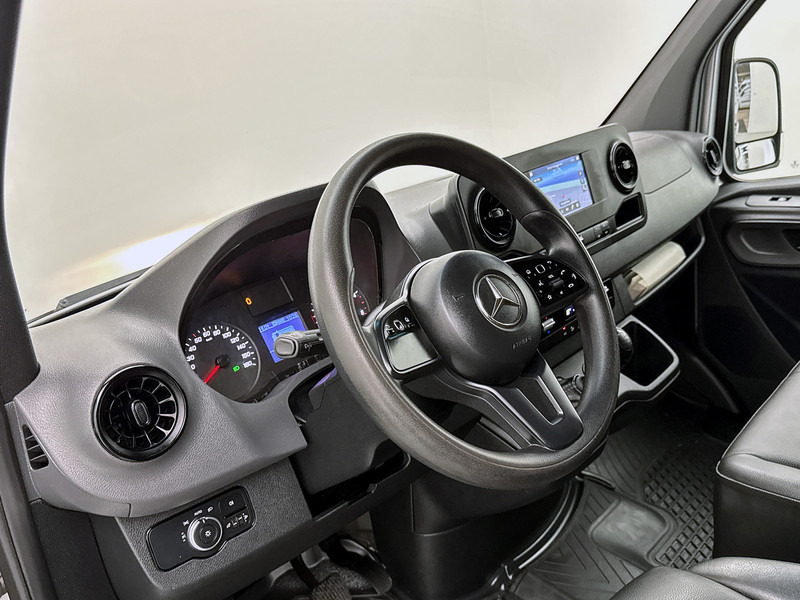 Mercedes-Benz Sprinter 316 2.2 CDI L2H2 164pk Navigatie Camera Trekhaak - Цельнометаллический фургон: фото 5 Mercedes-Benz Sprinter 316 2.2 CDI L2H2 164pk Navigatie Camera Trekhaak - Цельнометаллический фургон: фото 5