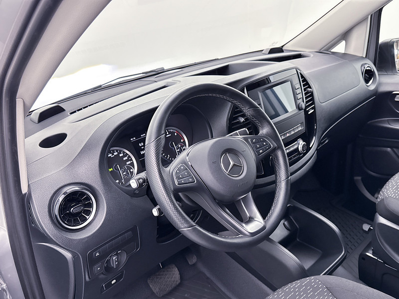 Mercedes-Benz Vito 114 CDI Extra Lang DC 19" inch AMG Dubbele Cabine XL LED Trekhaak Apple Carplay/Android Auto Achteruitrijcamera Cruise Control - Легковой фургон, Грузопассажирский фургон: фото 5 Mercedes-Benz Vito 114 CDI Extra Lang DC 19" inch AMG Dubbele Cabine XL LED Trekhaak Apple Carplay/Android Auto Achteruitrijcamera Cruise Control - Легковой фургон, Грузопассажирский фургон: фото 5