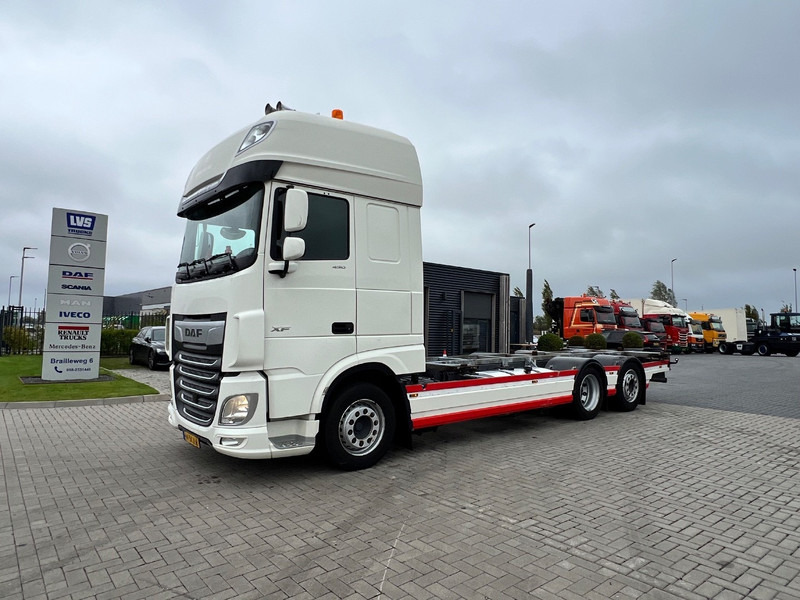 DAF XF 450 SSC 6x2 BDF - Грузовик-шасси: фото 1 DAF XF 450 SSC 6x2 BDF - Грузовик-шасси: фото 1