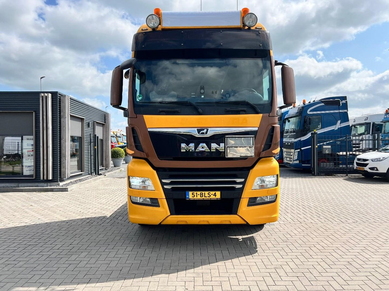 MAN TGX 18.460 4x2 trekker XXL / 2X Tank / ADR - Тягач: фото 2 MAN TGX 18.460 4x2 trekker XXL / 2X Tank / ADR - Тягач: фото 2