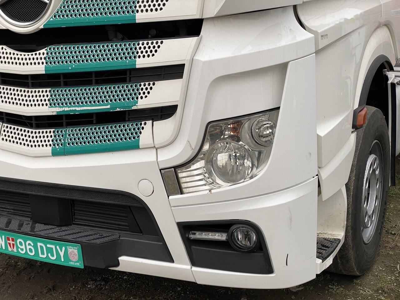 Mercedes-Benz Cap tractor MERCEDES-BENZ TOP Actros 1842 MP4 Klima MegaSpace - Тягач: фото 3 Mercedes-Benz Cap tractor MERCEDES-BENZ TOP Actros 1842 MP4 Klima MegaSpace - Тягач: фото 3