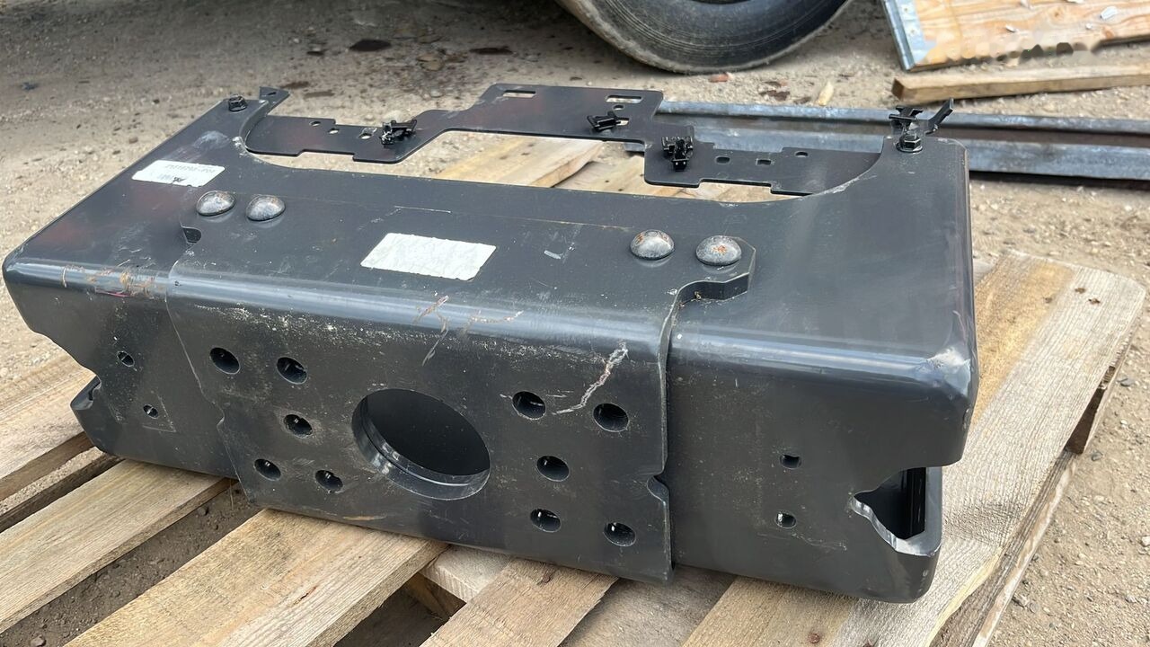 Volvo TRAVERSA type tm 190/63 CODE 21524799 truck - Седло для Грузовиков: фото 3 Volvo TRAVERSA type tm 190/63 CODE 21524799 truck - Седло для Грузовиков: фото 3