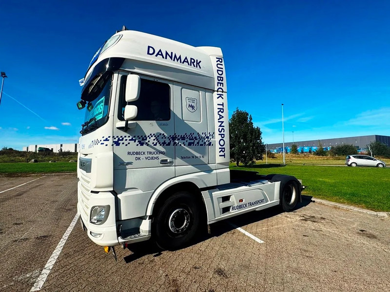 DAF XF 530 god tractor unit - Тягач: фото 4 DAF XF 530 god tractor unit - Тягач: фото 4