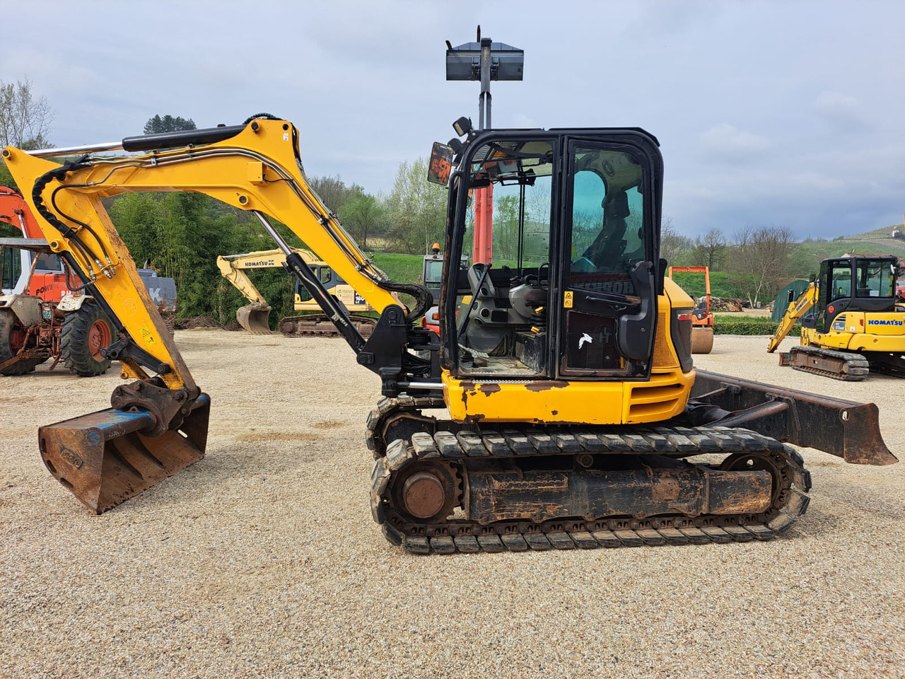 JCB 85Z - Мини-экскаватор: фото 2 JCB 85Z - Мини-экскаватор: фото 2