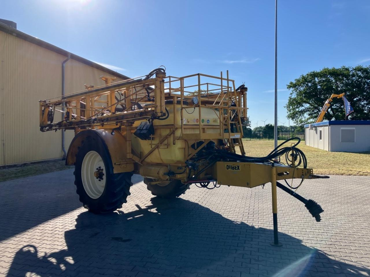 DUBEX VECTORTÜV BIS 2026 - Прицепной опрыскиватель: фото 4 DUBEX VECTORTÜV BIS 2026 - Прицепной опрыскиватель: фото 4