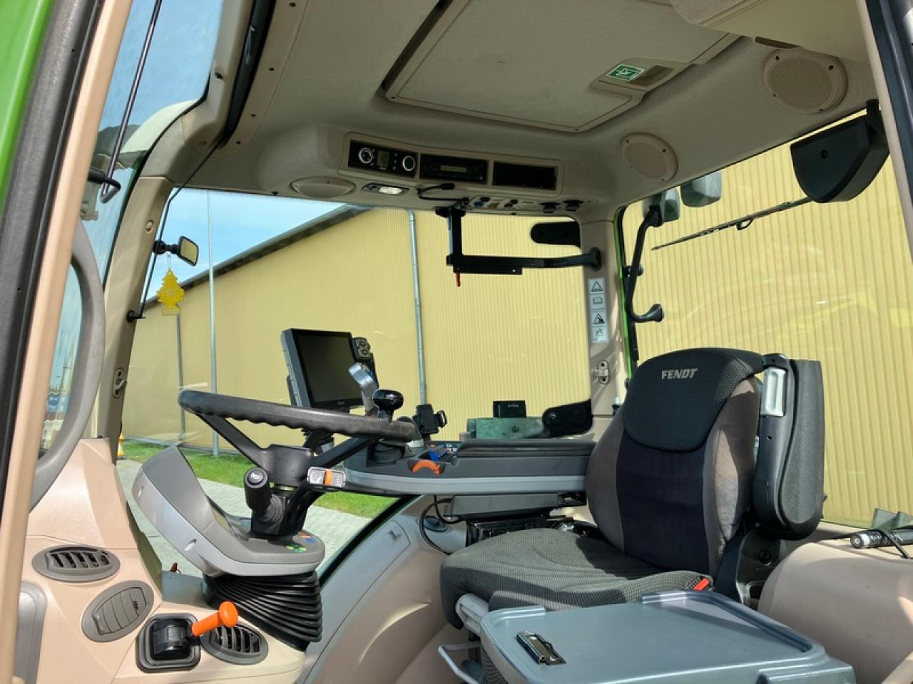 Трактор Fendt VARIO 724 PROFIPLUS RTK: фото 7 Трактор Fendt VARIO 724 PROFIPLUS RTK: фото 7