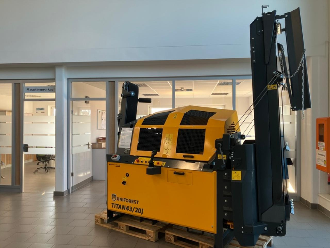 TITAN 43/20CE UNIFOREST - Лесозаготовительная техника: фото 1 TITAN 43/20CE UNIFOREST - Лесозаготовительная техника: фото 1