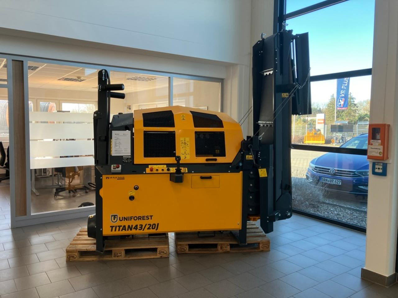 TITAN 43/20CE UNIFOREST - Лесозаготовительная техника: фото 2 TITAN 43/20CE UNIFOREST - Лесозаготовительная техника: фото 2