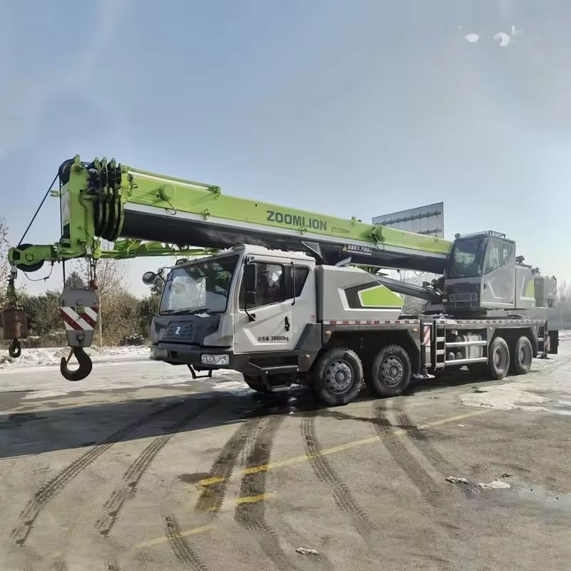 Zoomlion ZTC350 ZTC250 ZTC550 ZTC1000 35t 35ton 50t 70t - Мобильный кран: фото 1 Zoomlion ZTC350 ZTC250 ZTC550 ZTC1000 35t 35ton 50t 70t - Мобильный кран: фото 1