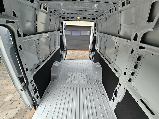 Цельнометаллический фургон FIAT Ducato 35 MAXI L5H3 L4H3 L5H3 17m³ 180PS: фото 31