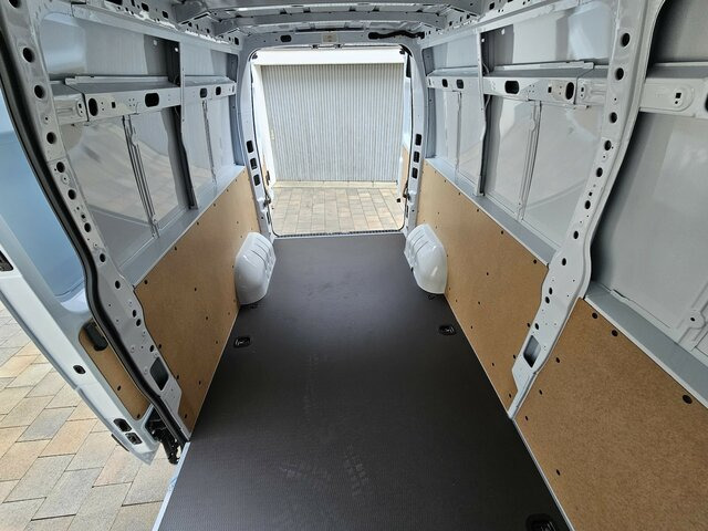 Новый Цельнометаллический фургон RENAULT Master L3H2 dci 150 3,5t PRO+ Navi PDC: фото 30