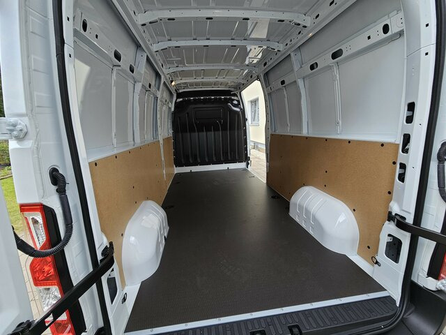 Новый Цельнометаллический фургон RENAULT Master L3H2 dci 150 3,5t PRO+ Navi PDC: фото 31