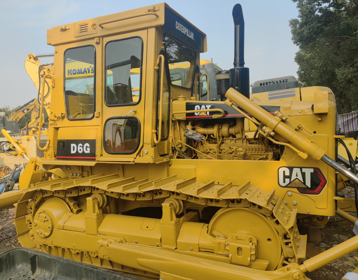 CAT D6G Bulldozer - Бульдозер: фото 1 CAT D6G Bulldozer - Бульдозер: фото 1