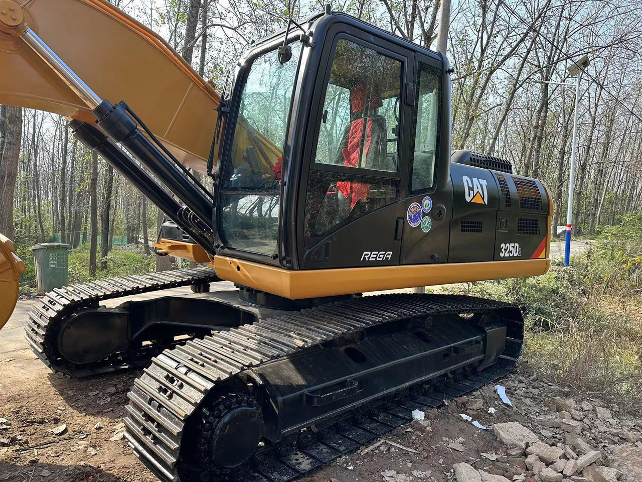 CATERPILLAR 325 D - Гусеничный экскаватор: фото 3 CATERPILLAR 325 D - Гусеничный экскаватор: фото 3